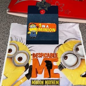 NWT Universal Studios Pin Trading 1 In A Minion